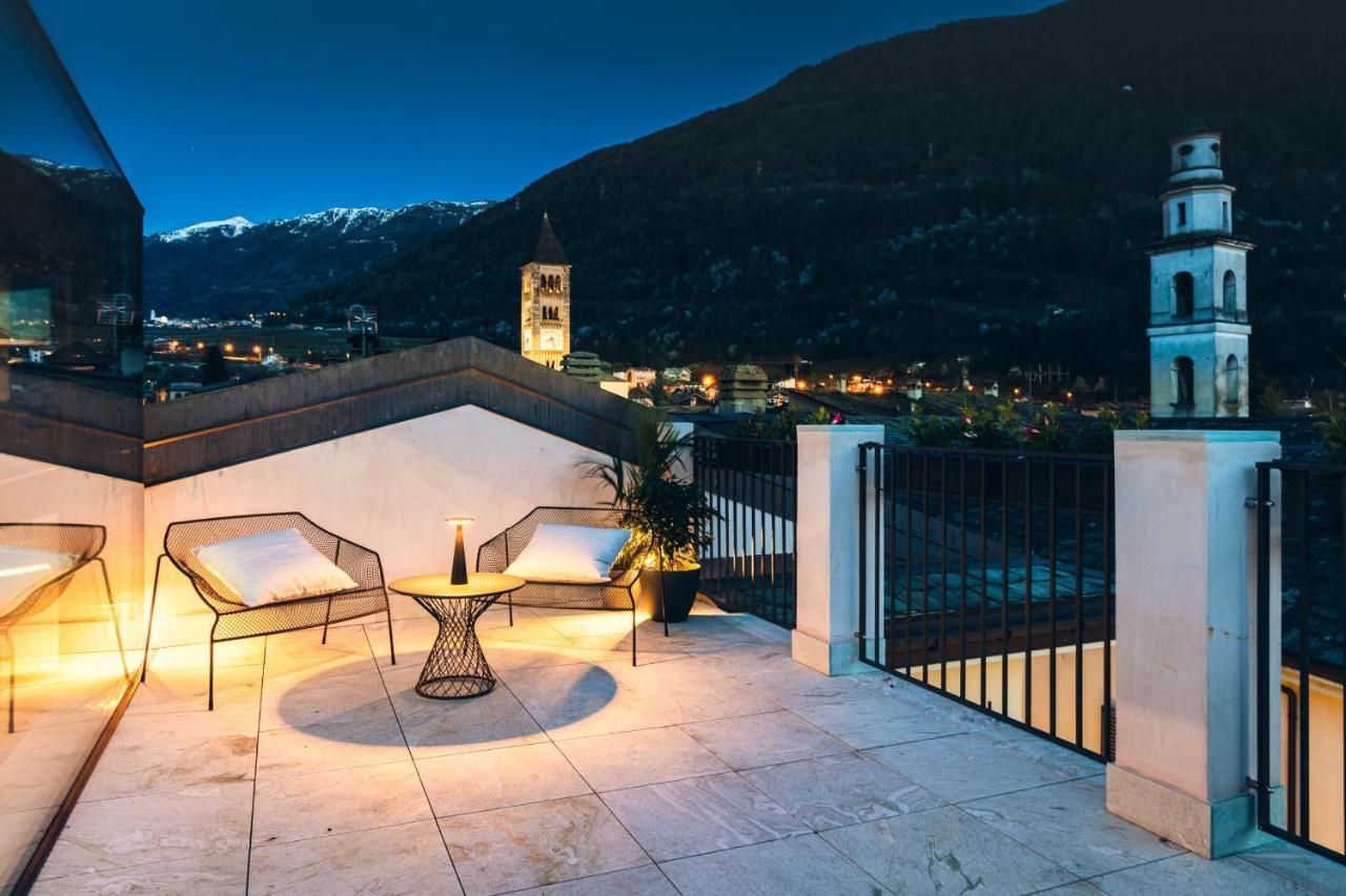Domus Cavour Rooms&Suites Тирано Экстерьер фото