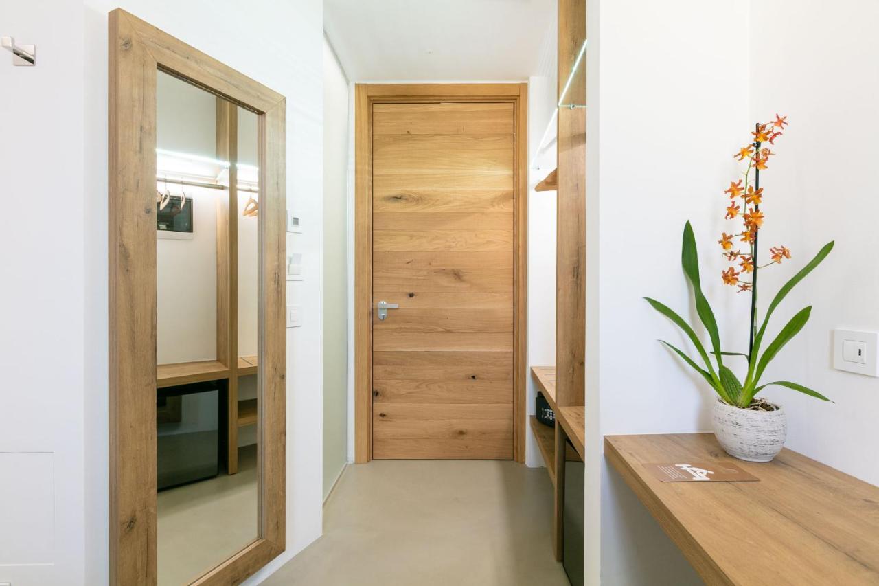 Domus Cavour Rooms&Suites Тирано Экстерьер фото