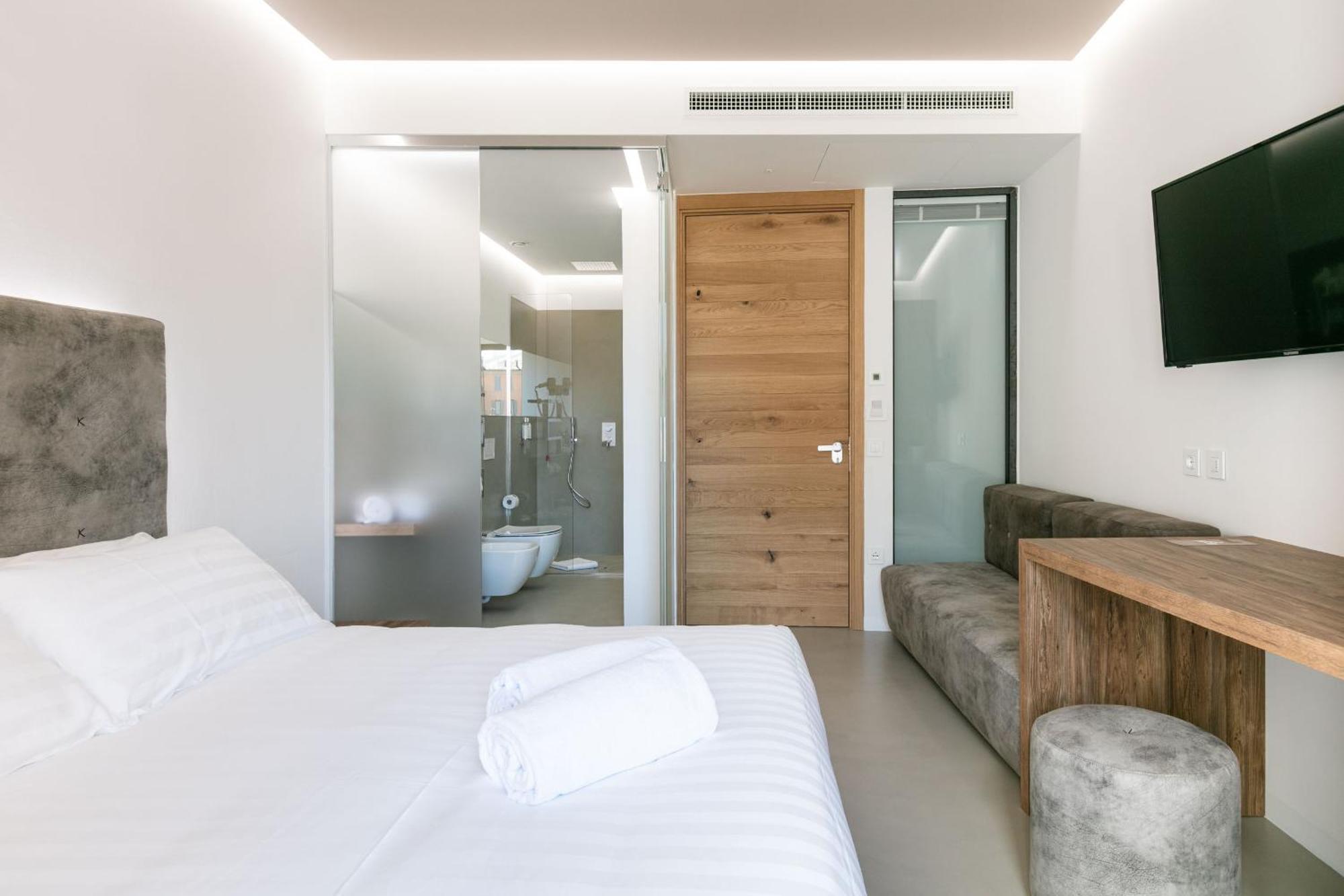 Domus Cavour Rooms&Suites Тирано Номер фото