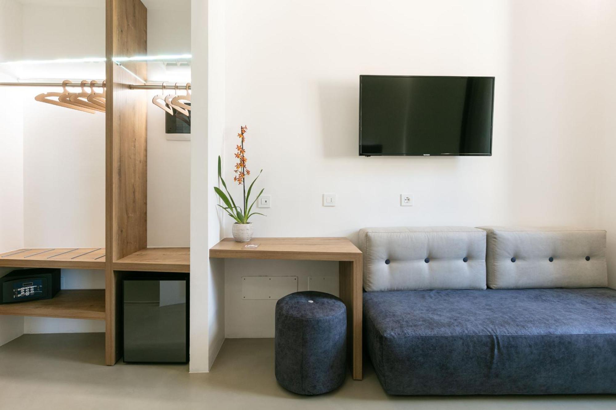 Domus Cavour Rooms&Suites Тирано Номер фото